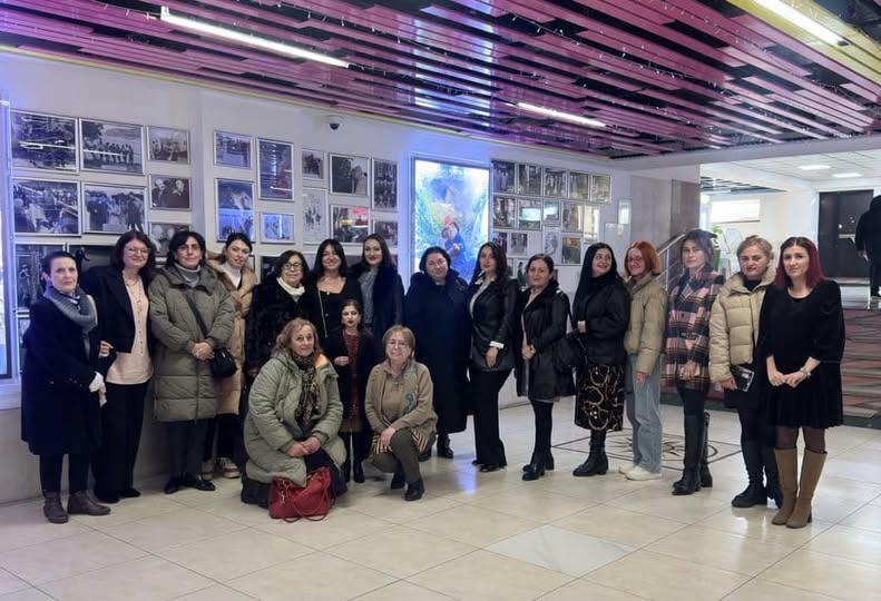 Нет описания фото.